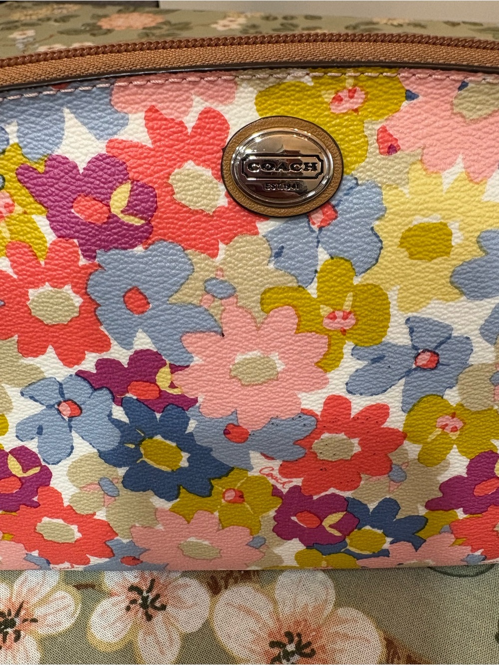 Coach Peyton Floral Cosmetic Pouch Makeup Bag 🌸✨ - Picture 6 of 15